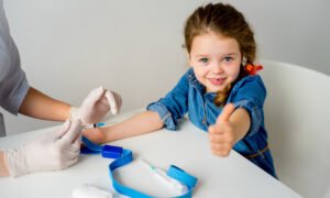 Ao escolher o Laboratório Widal Pacheco, você está optando por um serviço de excelência, com equipe qualificada e uma estrutura dedicada para o cuidado da saúde infantil.